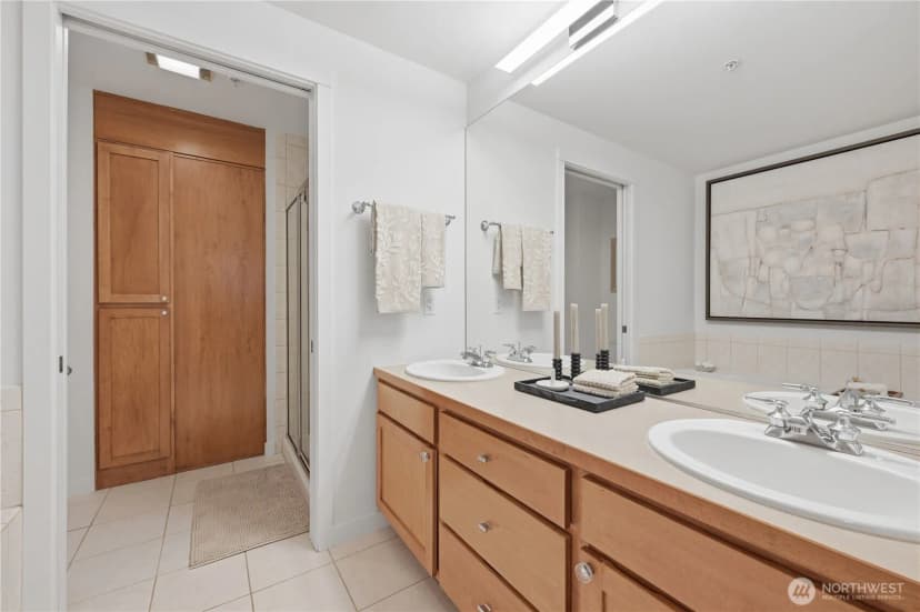 Property photo for 2607 Western Avenue #403, Seattle photo 17