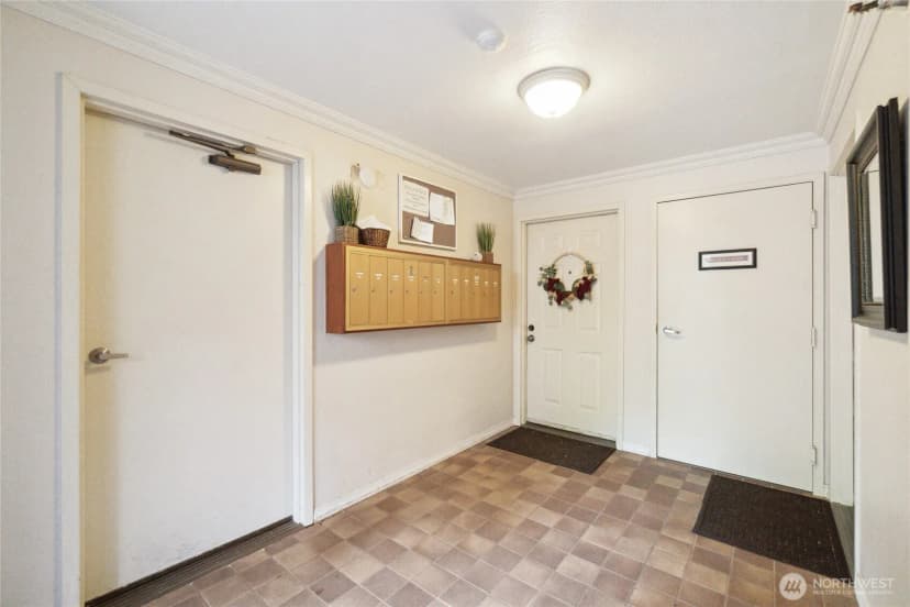 Property photo for 4222 Beach Drive Sw #202, Seattle photo 19