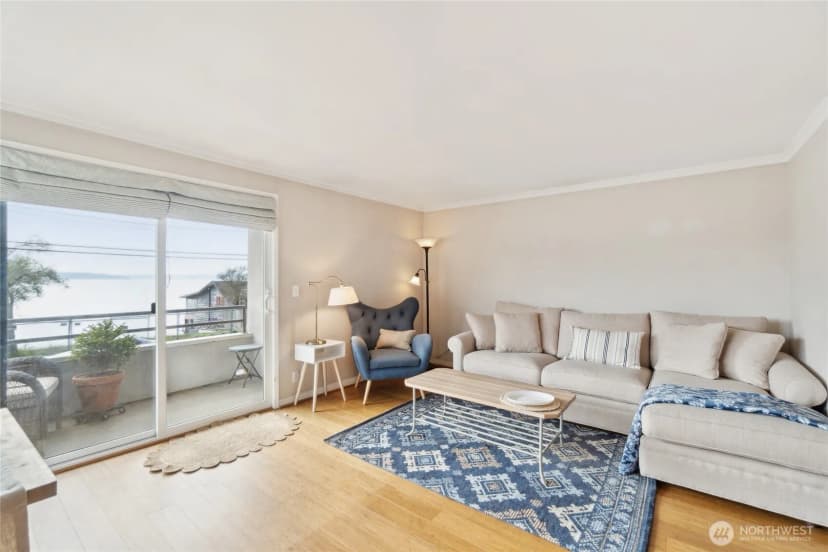 Property photo for 4222 Beach Drive Sw #202, Seattle photo 4