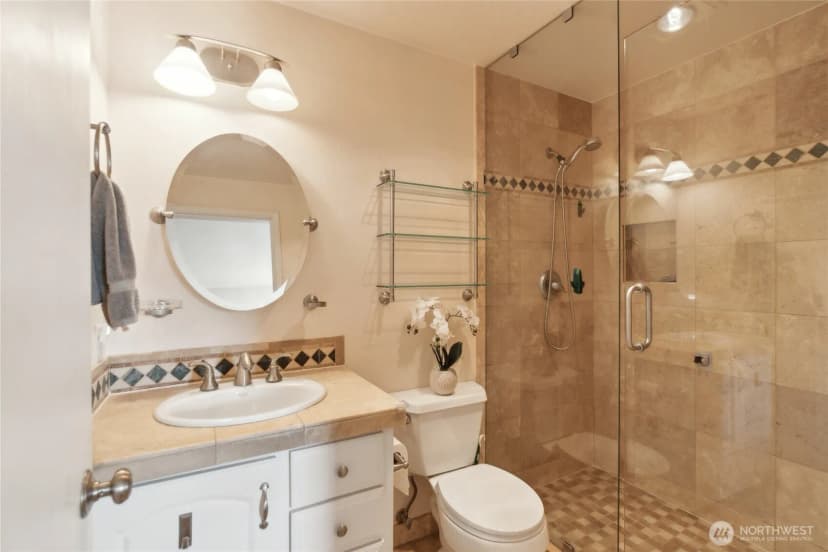 Property photo for 4222 Beach Drive Sw #202, Seattle photo 14