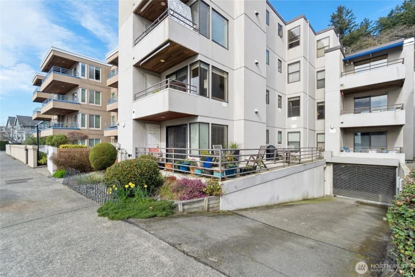 Property photo for 4222 Beach Drive Sw #202, Seattle photo 30