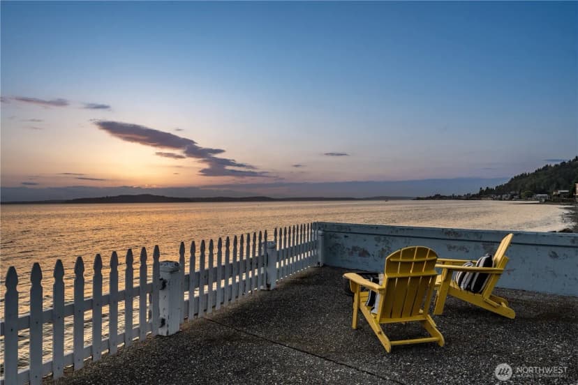 Property photo for 5637 Beach Drive Sw, Seattle photo 6