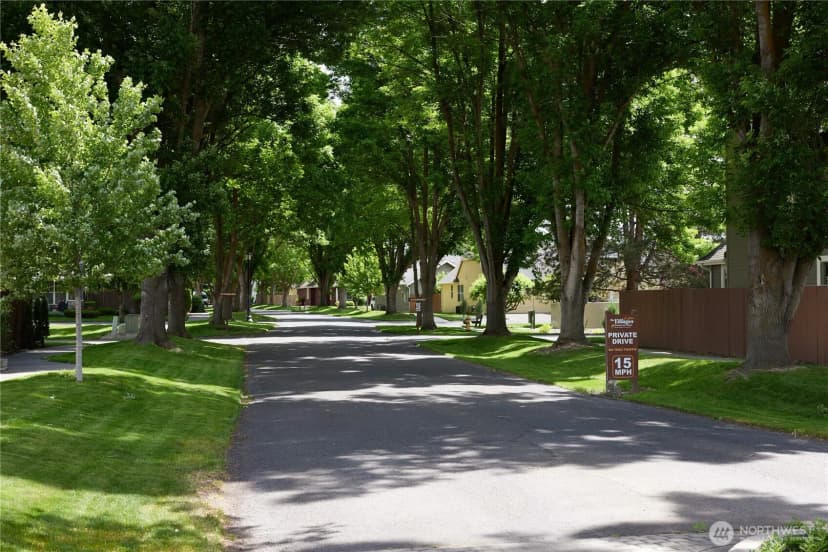 Property photo for 725 Se Creekside Drive, College Place photo 32