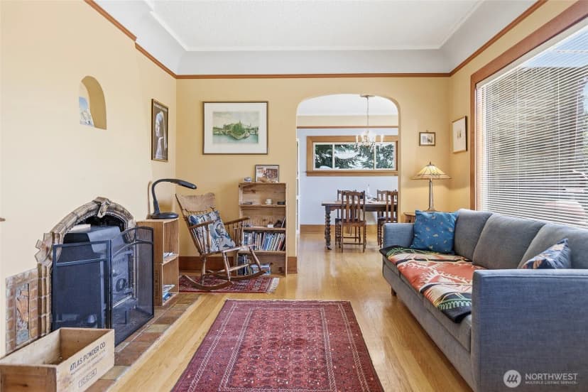 Property photo for 3002 Ne 57th Street, Seattle photo 11