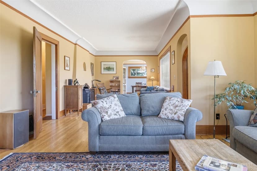 Property photo for 3002 Ne 57th Street, Seattle photo 10