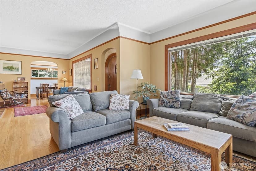 Property photo for 3002 Ne 57th Street, Seattle photo 12