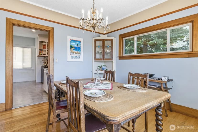 Property photo for 3002 Ne 57th Street, Seattle photo 16