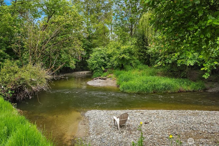 Property photo for 170 Newport Way Nw #d31, Issaquah photo 16