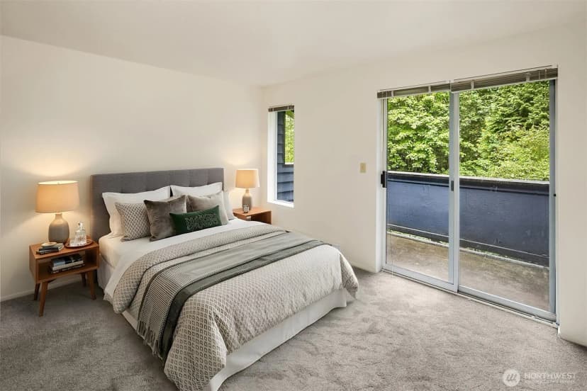 Property photo for 170 Newport Way Nw #d31, Issaquah photo 13