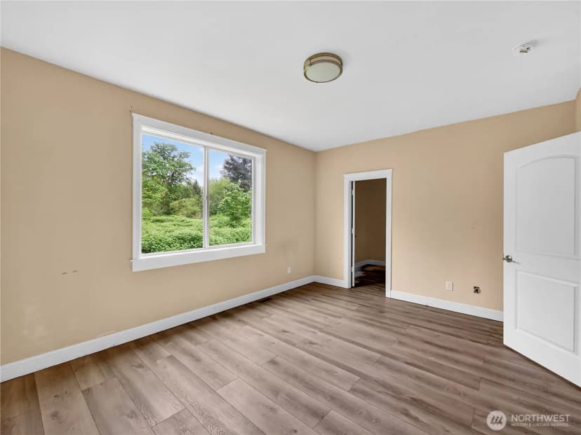 Property photo for 19323 22nd Avenue Se, Bothell photo 14