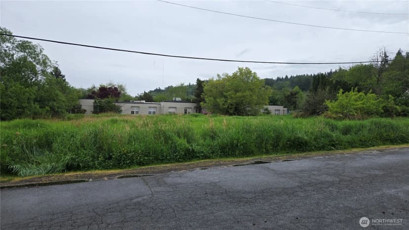 Property photo for 1215 9th Street Se, Puyallup photo 11