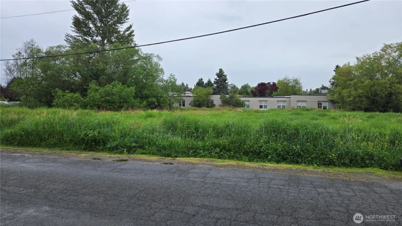 Property photo for 1215 9th Street Se, Puyallup photo 6