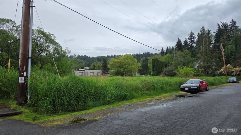 Property photo for 1215 9th Street Se, Puyallup photo 9
