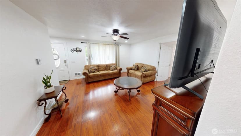 Property photo for 218 S 24th Street S, Mount Vernon photo 6
