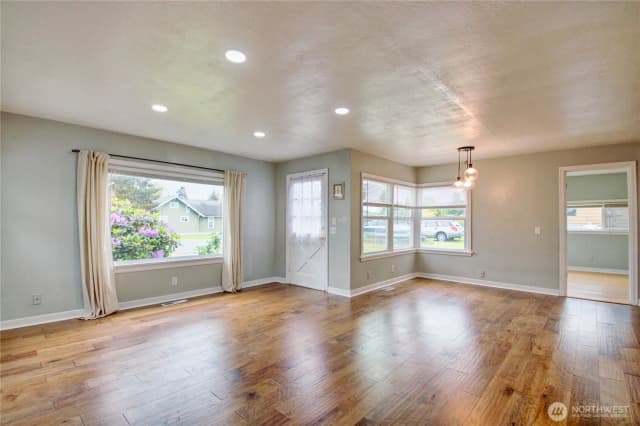 Property photo for 1232 S 18th Street, Mount Vernon photo 5