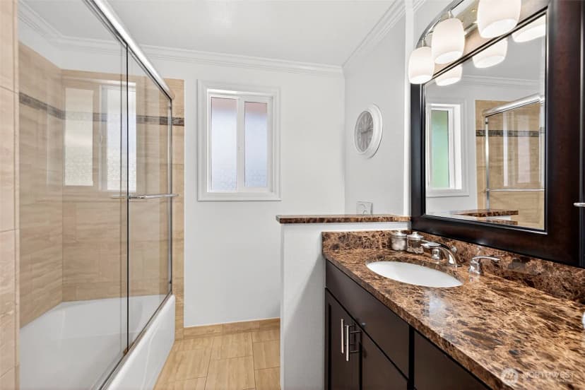 Property photo for 19479 Normandy Park Drive Sw, Normandy Park photo 22