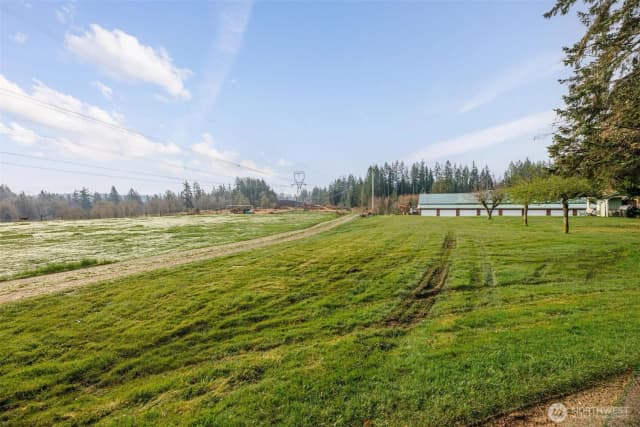 Property photo for 13420 12th Street Ne, Lake Stevens photo 5