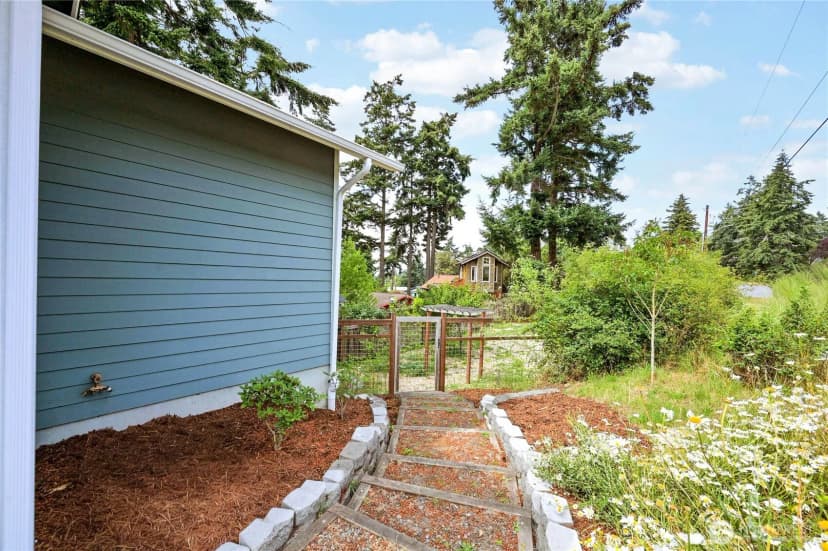 Property photo for 1225 Cherry Street, Port Townsend photo 38