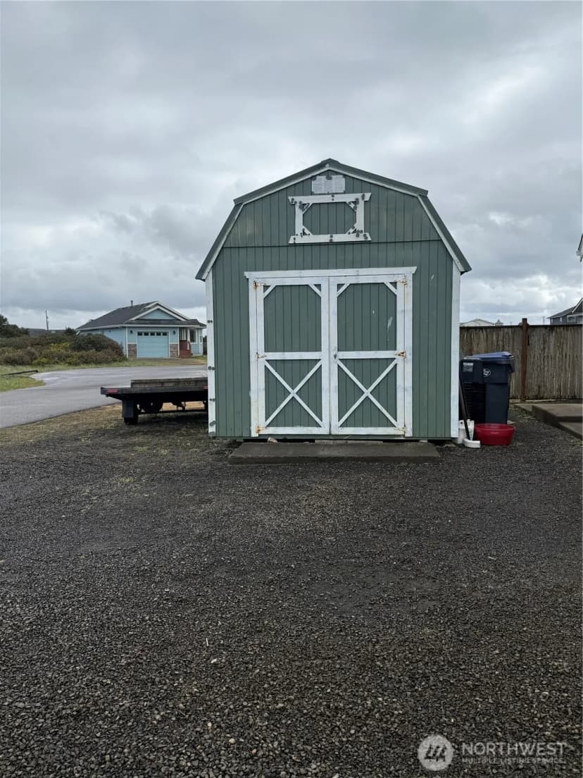 Property photo for 477 Broadmore Court Sw, Ocean Shores photo 29