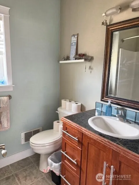 Property photo for 477 Broadmore Court Sw, Ocean Shores photo 12