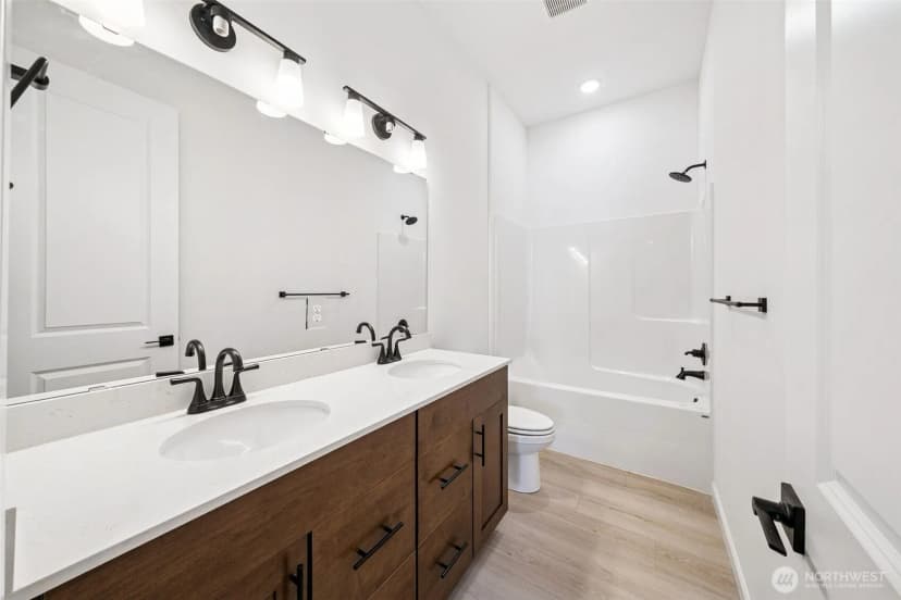 Property photo for 913 Sawyer Avenue #31, Buckley photo 12
