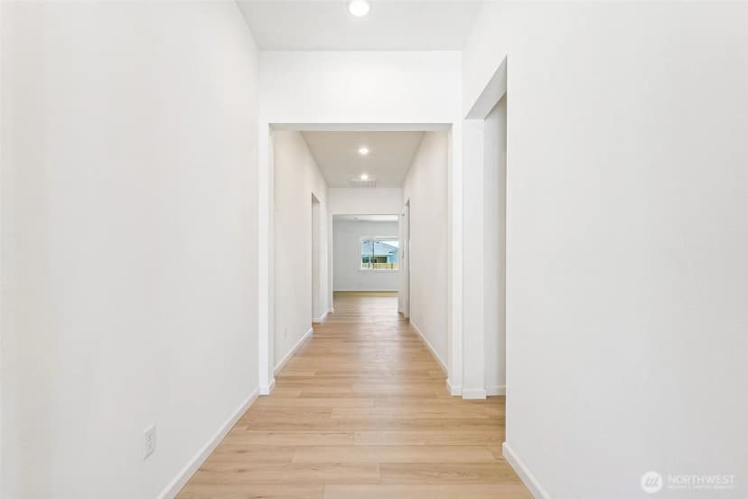 Property photo for 913 Sawyer Avenue #31, Buckley photo 2