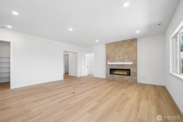 Property photo for 913 Sawyer Avenue #31, Buckley photo 4