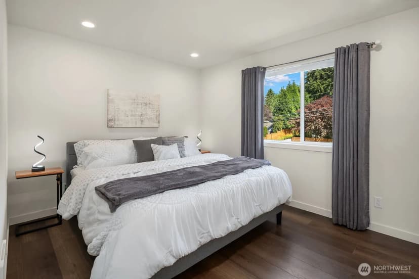 Property photo for 107 6th Street S, Kirkland photo 35