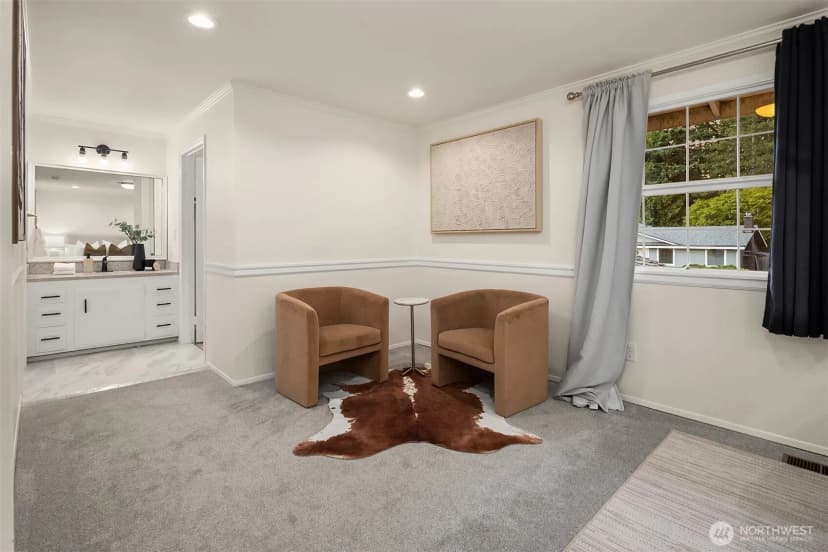 Property photo for 15003 Ne 10th Place, Bellevue photo 13