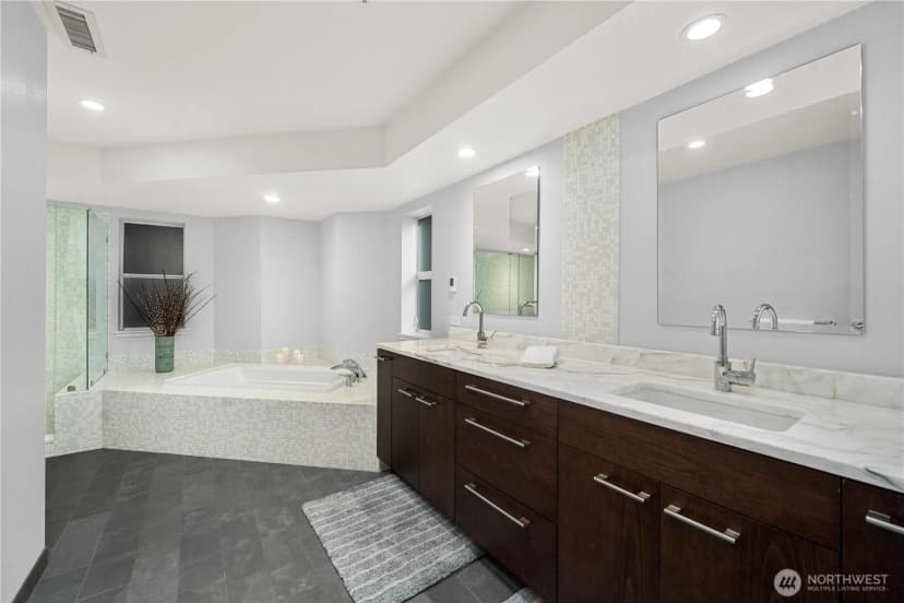 Property photo for 11122 Ne 41st Drive #31, Kirkland photo 20