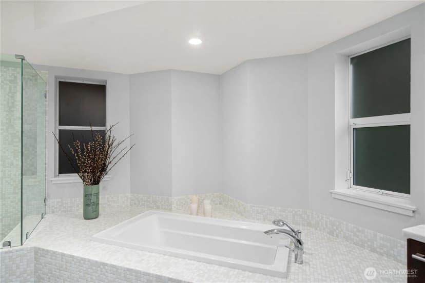 Property photo for 11122 Ne 41st Drive #31, Kirkland photo 22