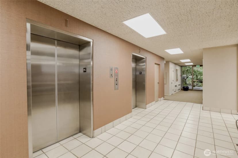 Property photo for 1910 Evergreen Park Drive Sw #302, Olympia photo 22