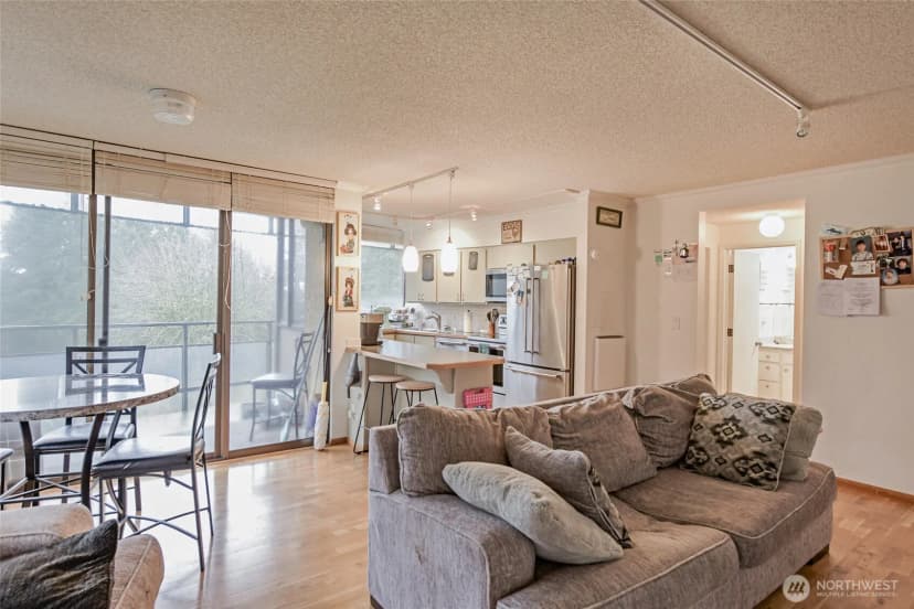 Property photo for 1910 Evergreen Park Drive Sw #302, Olympia photo 10