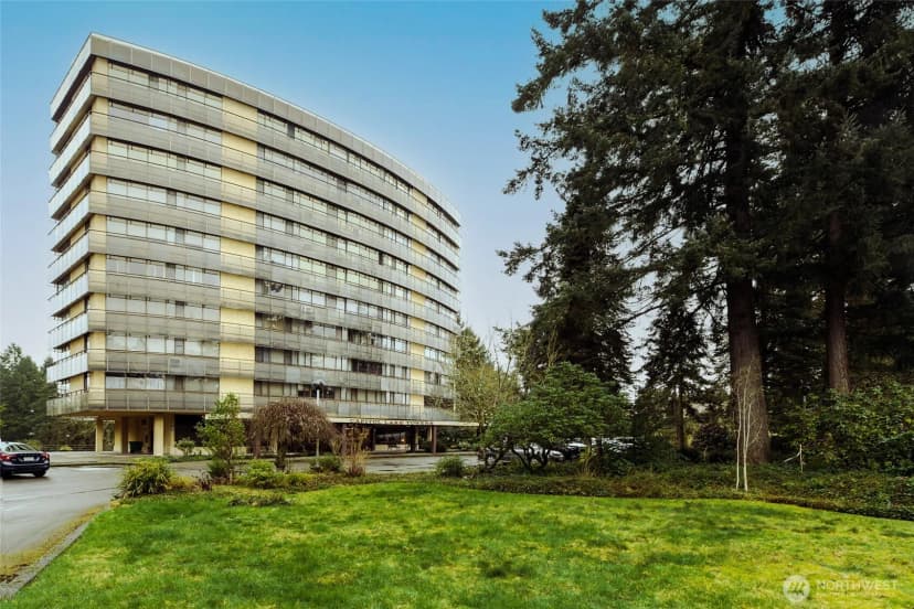 Property photo for 1910 Evergreen Park Drive Sw #302, Olympia photo 24