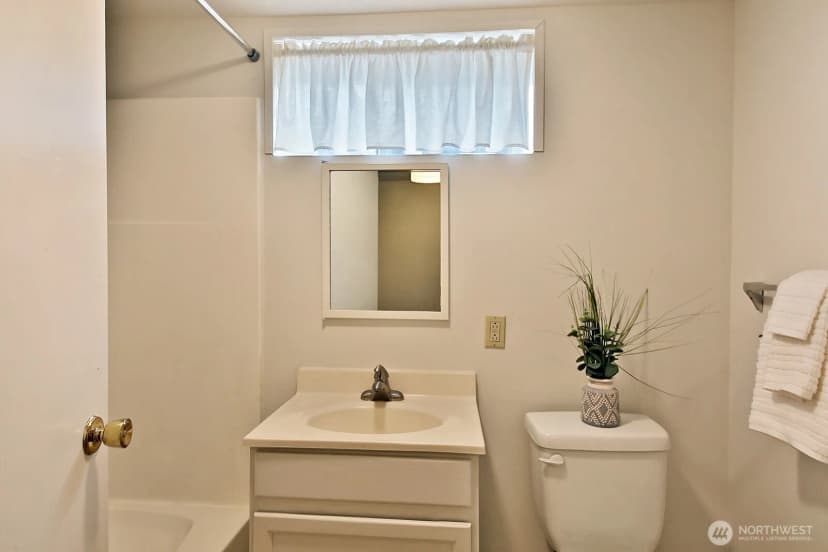 Property photo for 428 2nd Street, Langley photo 26