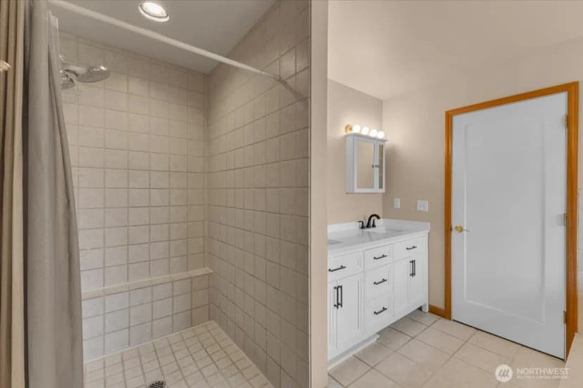 Property photo for 5819 Northridge Drive, Snohomish photo 8