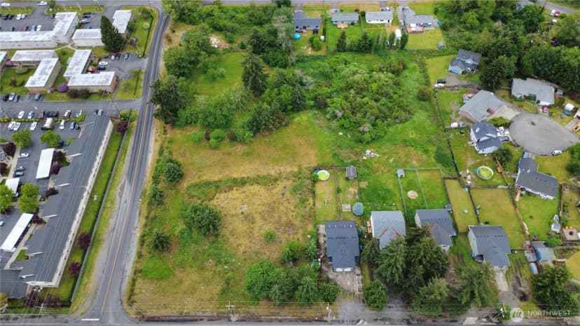Property photo for 13617 A Street S, Tacoma photo 16