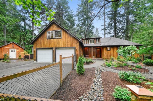 Property photo for 10507 Pioneer Drive, Anderson Island photo 3