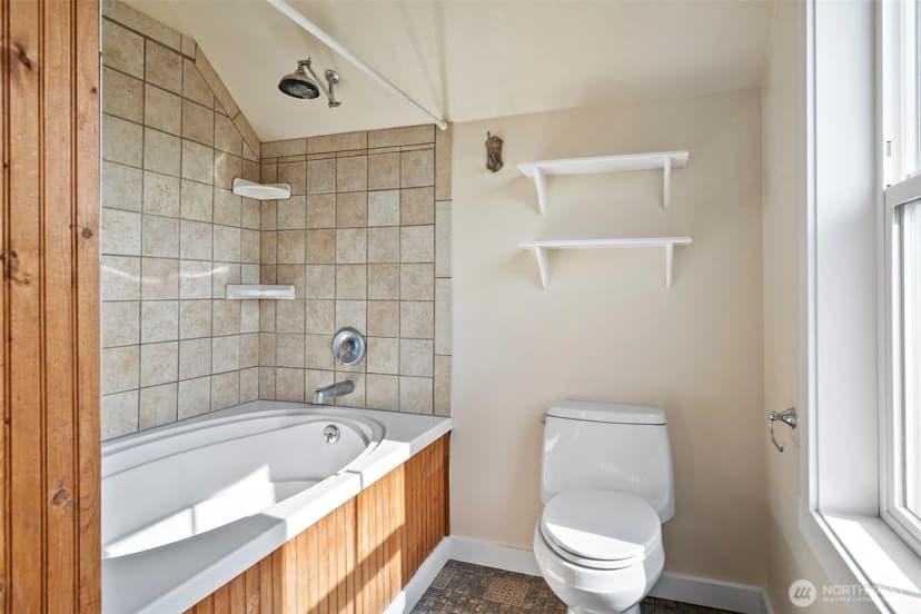 Property photo for 1515 Everett Street, Sumner photo 18