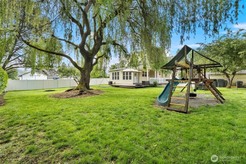 Property photo for 1515 Everett Street, Sumner photo 22
