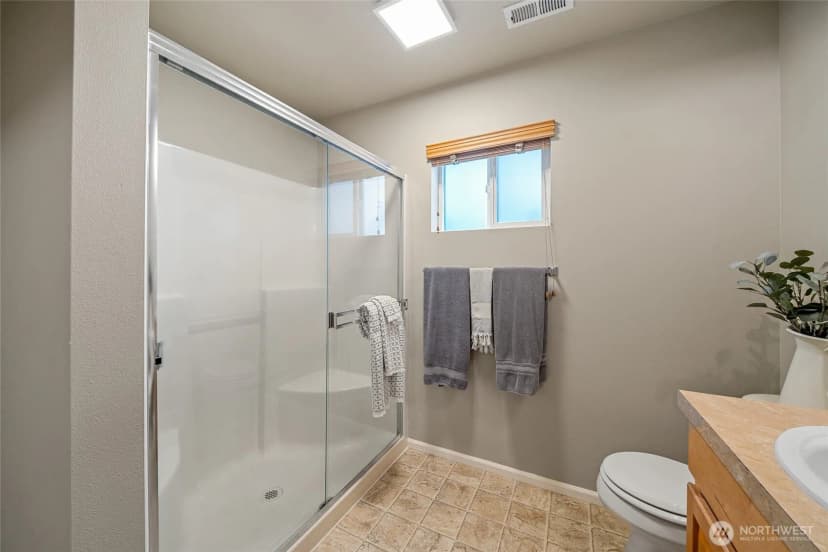 Property photo for 4417 5th Avenue Nw, Olympia photo 21
