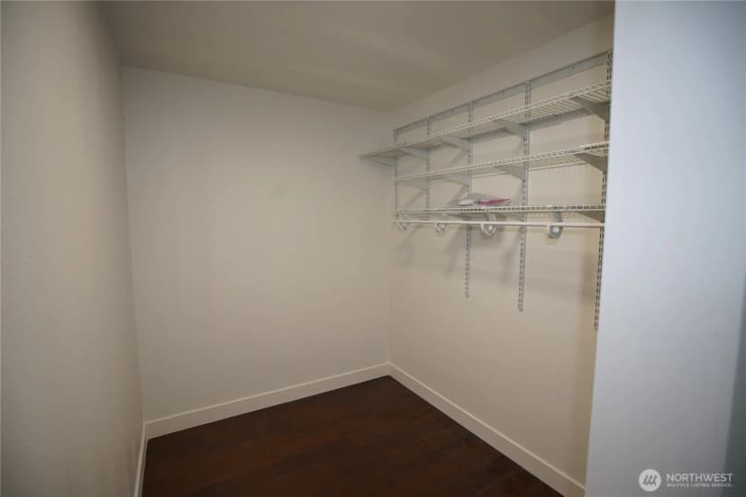 Property photo for 215 Sw 100th Street #b-102, Everett photo 14