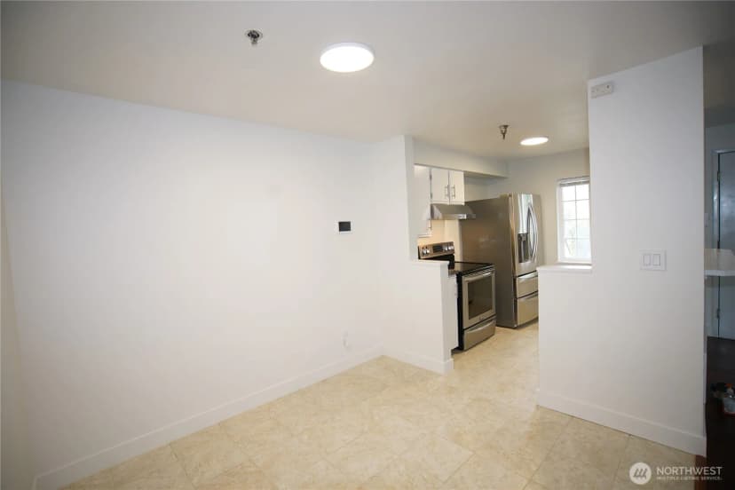 Property photo for 215 Sw 100th Street #b-102, Everett photo 18