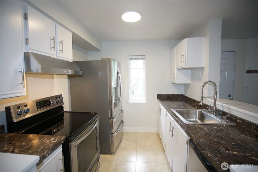 Property photo for 215 Sw 100th Street #b-102, Everett photo 19