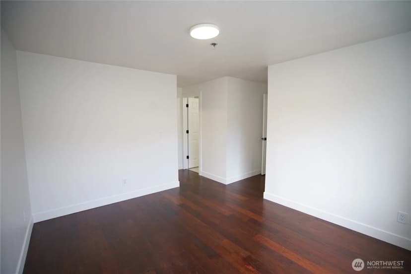 Property photo for 215 Sw 100th Street #b-102, Everett photo 13