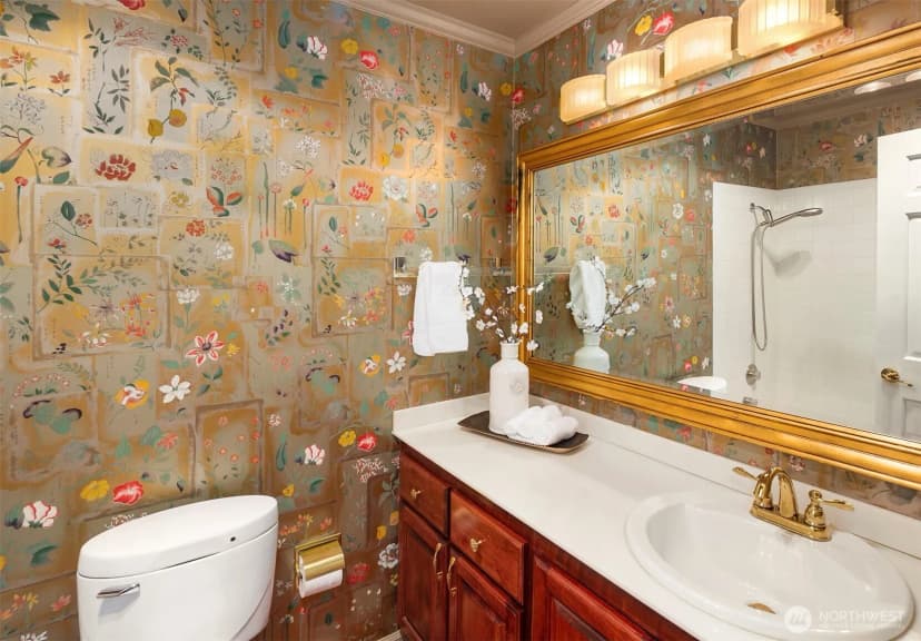 Property photo for 2565 Dexter Avenue N #303, Seattle photo 33