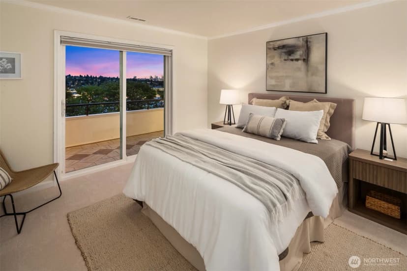 Property photo for 2565 Dexter Avenue N #303, Seattle photo 32