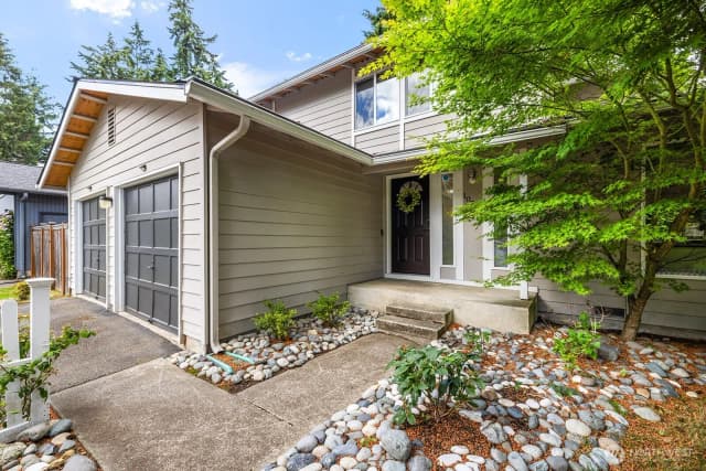 Property photo for 10710 126th Place Ne, Kirkland photo 2