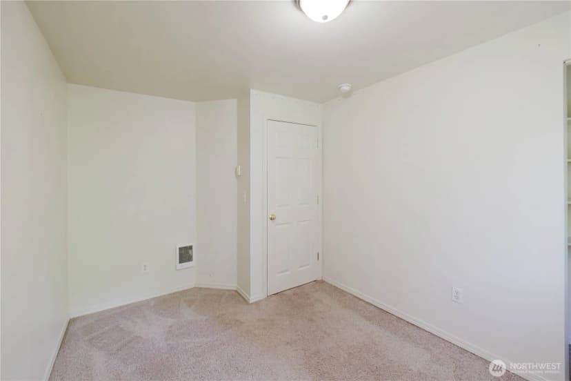 Property photo for 7201 9th Court Se, Lacey photo 22