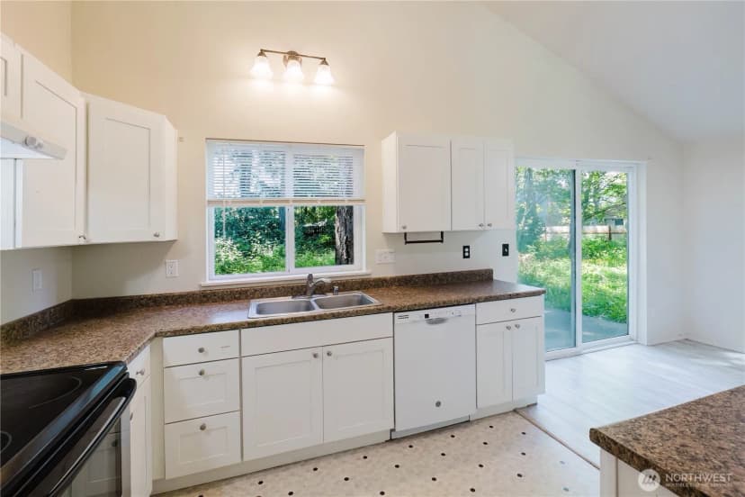 Property photo for 7201 9th Court Se, Lacey photo 13